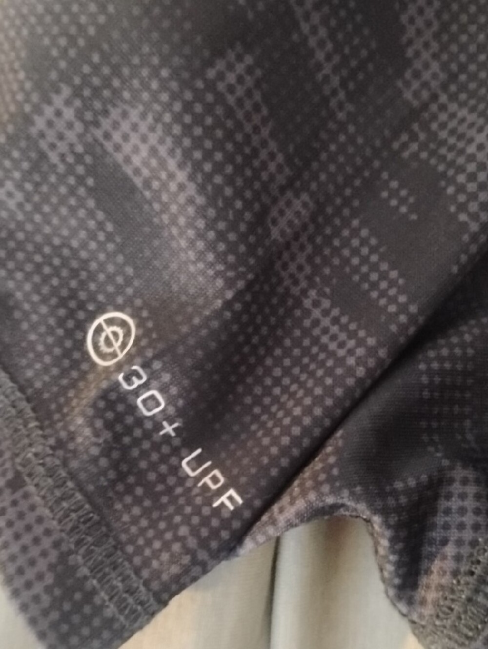Spyder Men’s Dark Gray Black Camo Short Sleeve Tee - Picture 5 of 7